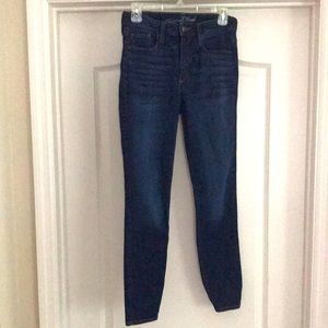 Universal Thread jeans.